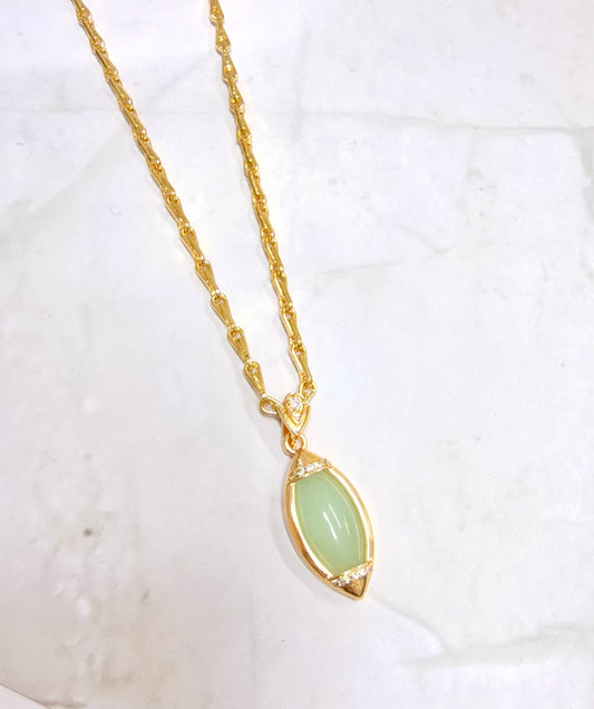 Money Drop Quartz Pendant Necklace