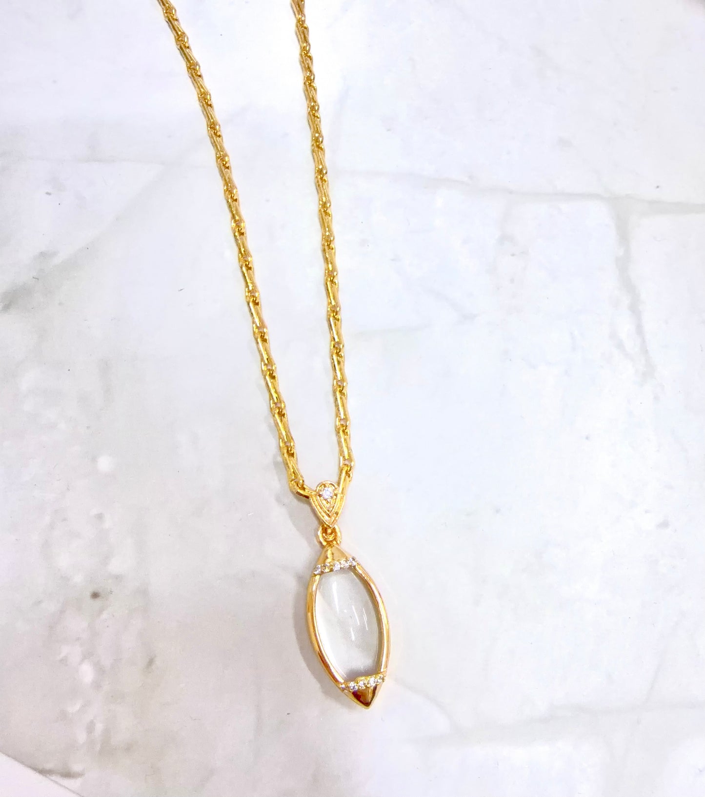 Money Drop Quartz Pendant Necklace